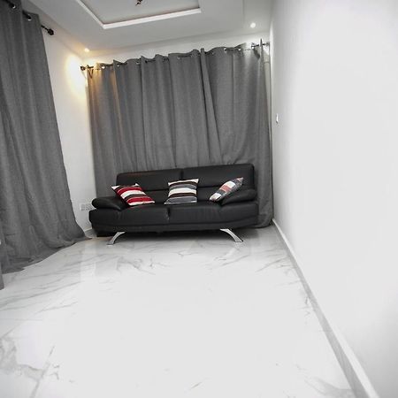 Marysin Guest House Accra Bagian luar foto