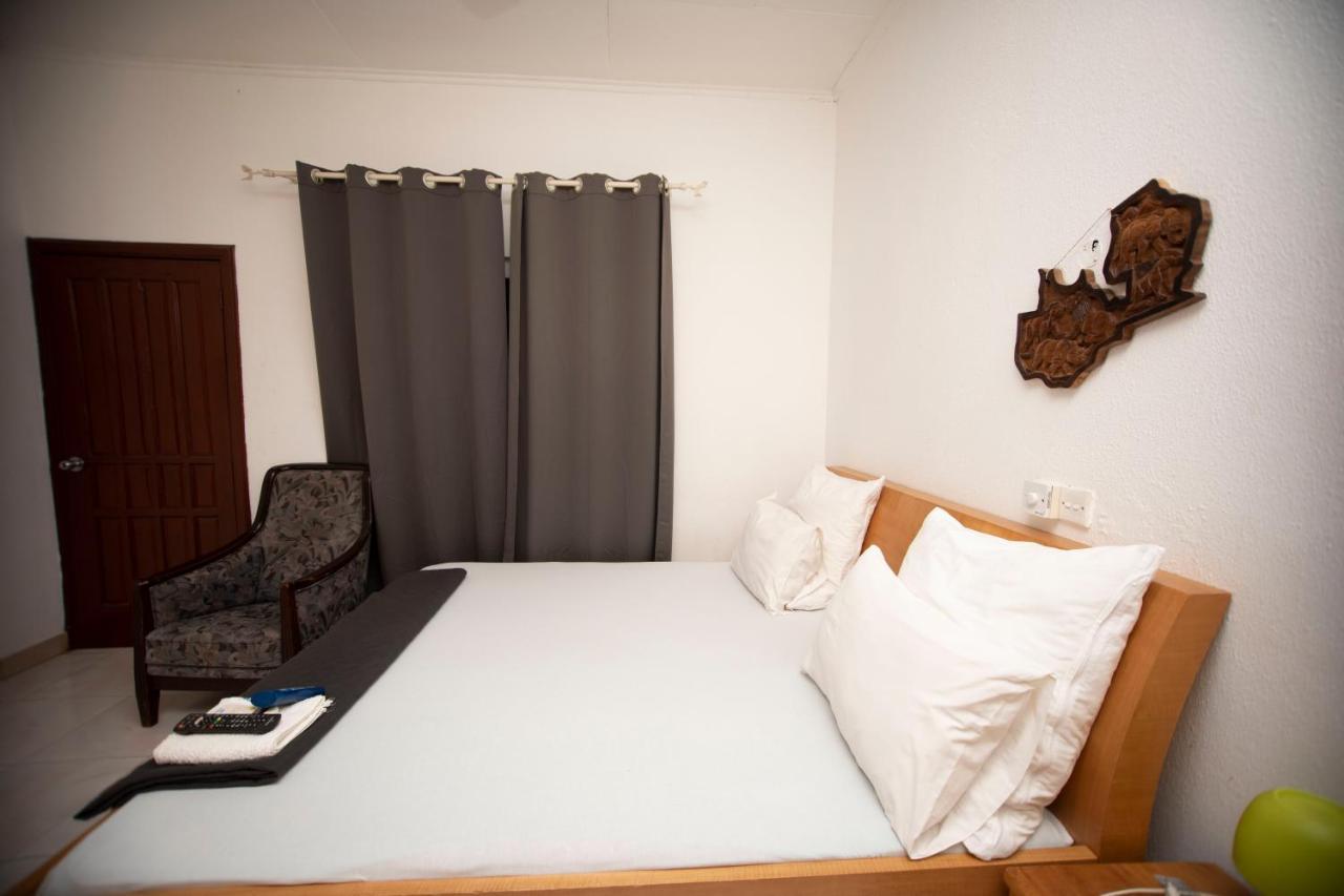 Marysin Guest House Accra Bagian luar foto