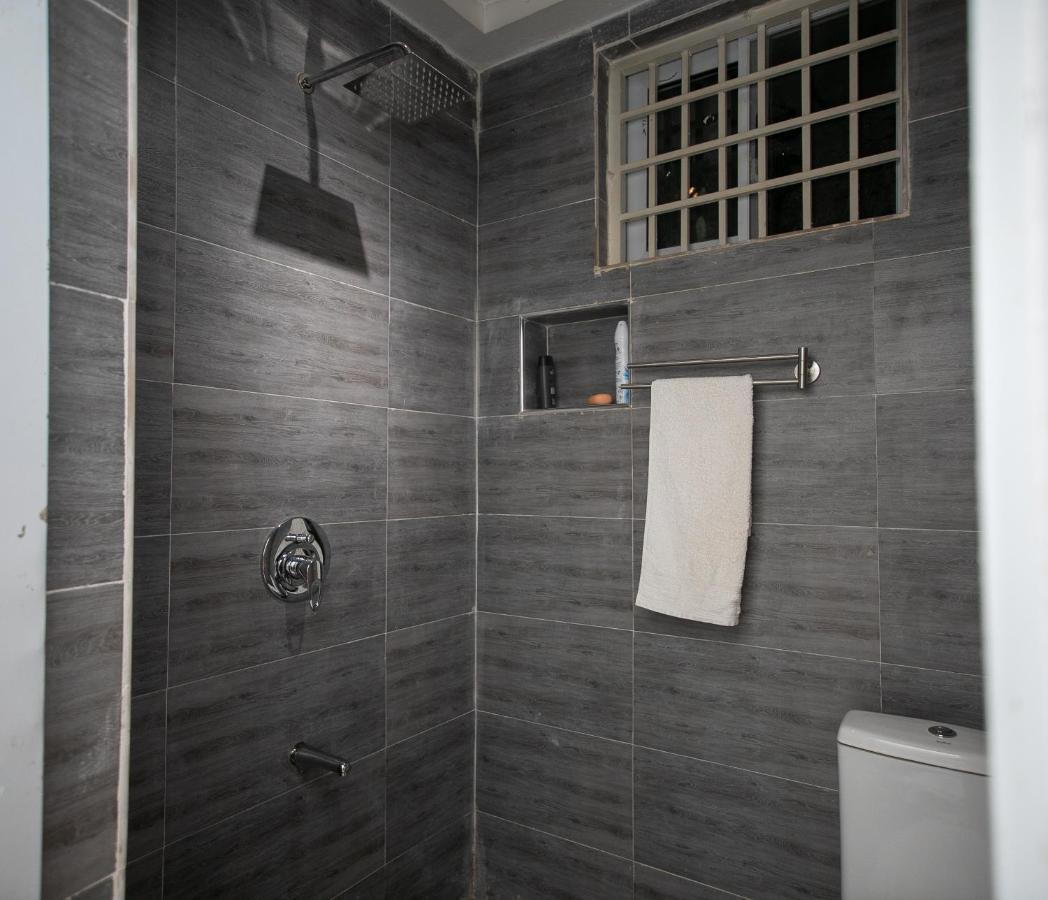 Marysin Guest House Accra Bagian luar foto